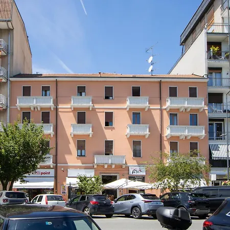 Appartement The Lux - Fronte Lago- Ac - Wifi - By Guestaly *