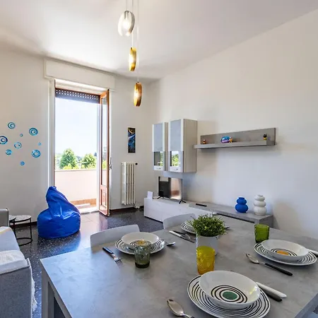 The Lux - Fronte Lago- Ac - Wifi - By Guestaly Appartement *